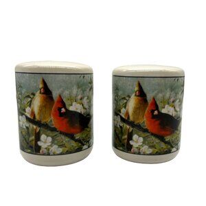Vtg Cardinal Bird Salt & Pepper Shakers Floral Design Kitchen Decor‎ Collectible